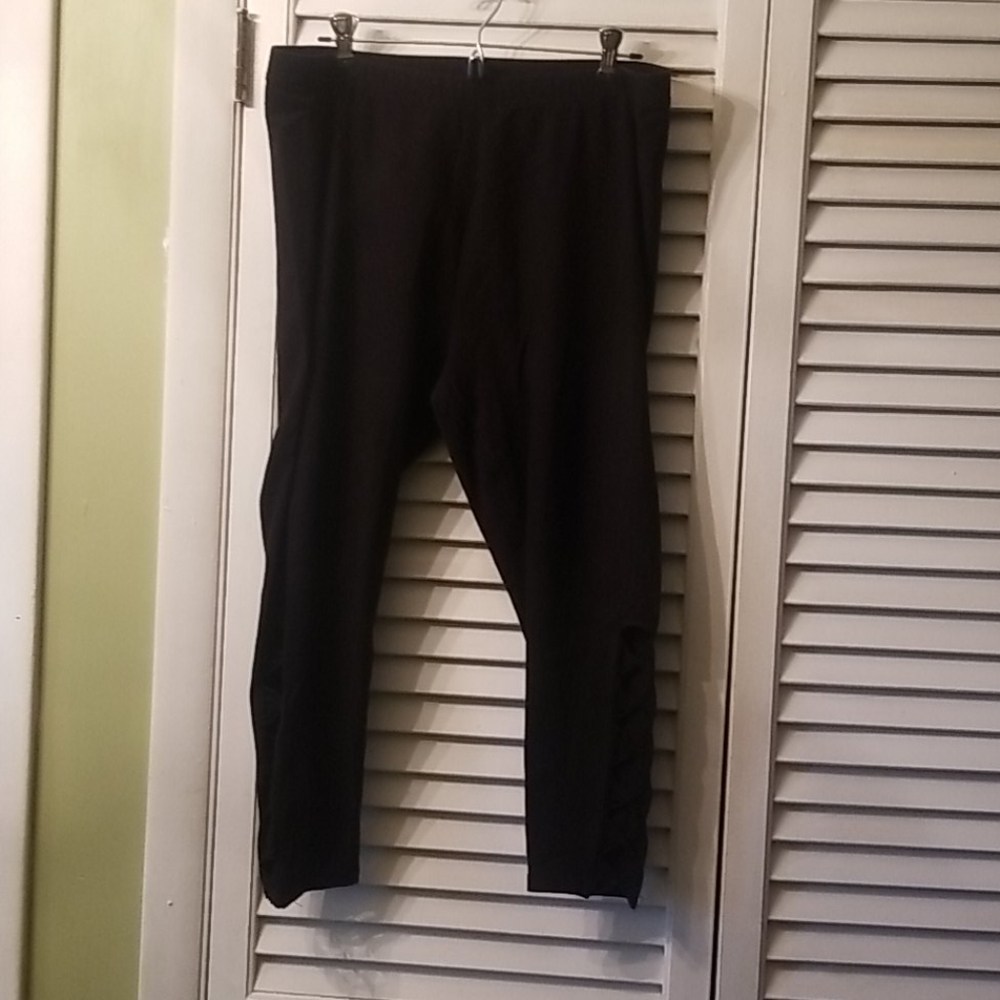 Black leggings